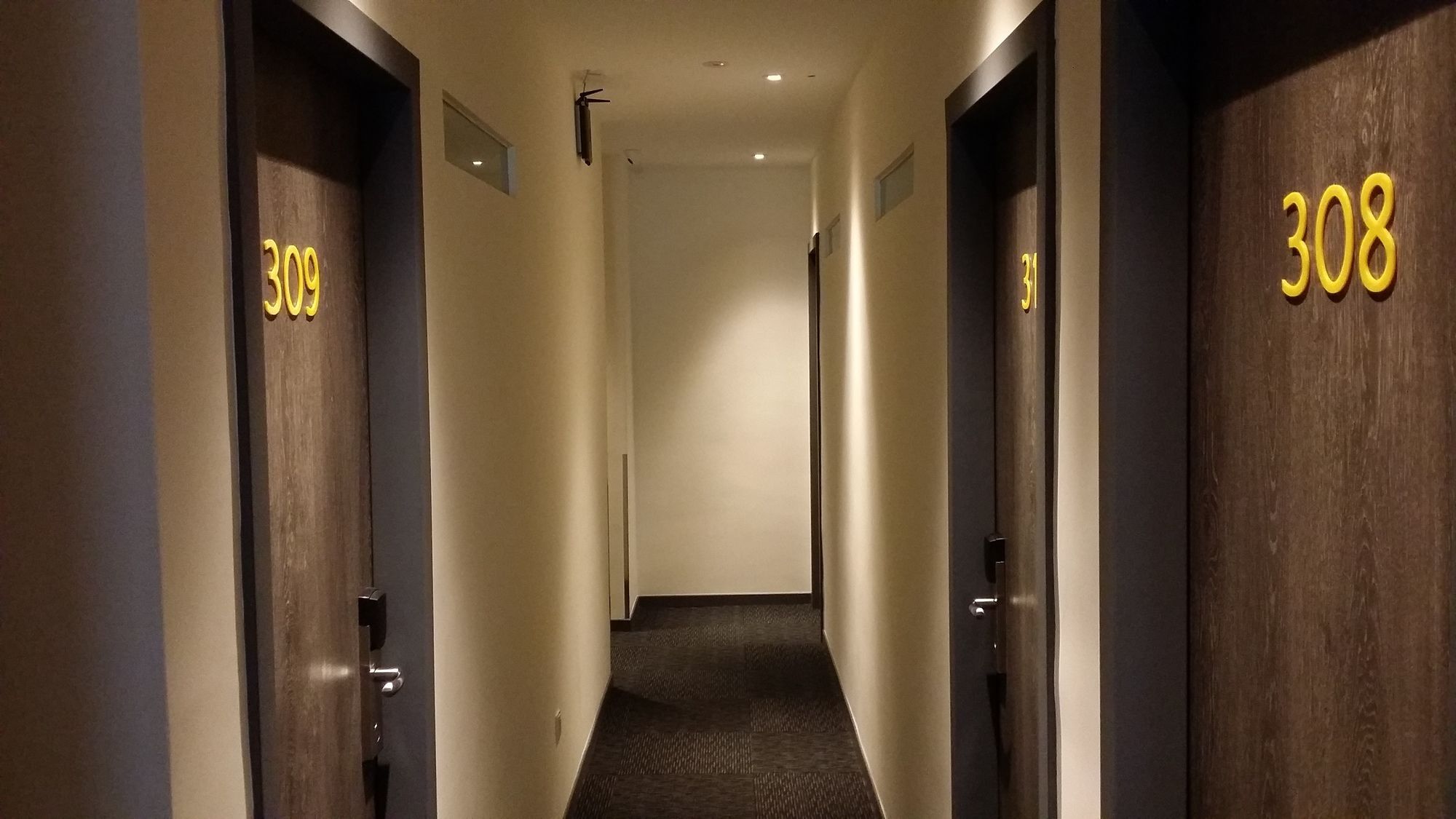 Go Hotel Subang Jaya Exterior photo